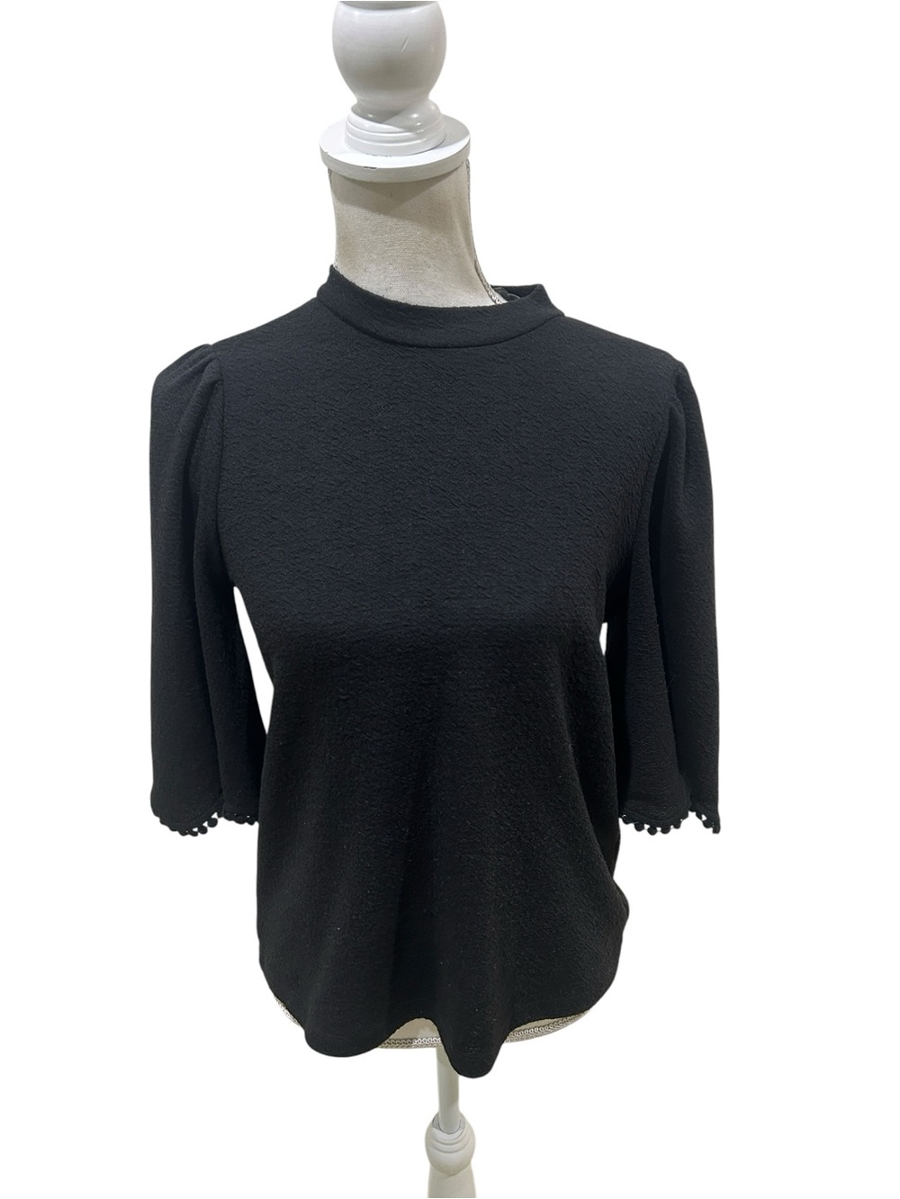 Sunday in Brooklyn Black Mock-Neck 3/4 Sleeve Top with Scalloped Trim size small